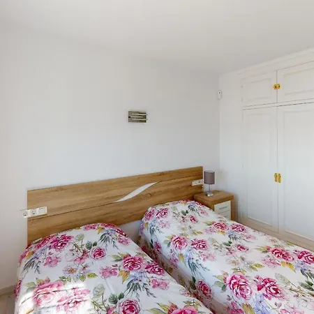 Rocas Del Mar Iii - Front Line Beach Holiday home