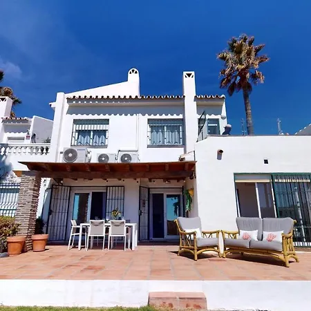 Rocas Del Mar Iii - Front Line Beach Holiday home Sitio de Calahonda