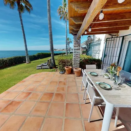 Rocas Del Mar Iii - Front Line Beach Holiday home Sitio de Calahonda
